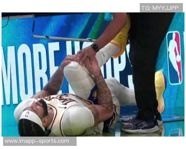 浓眉伤病困扰独行侠首秀后缺席多场拉伤和左手损伤或将影响数月表现