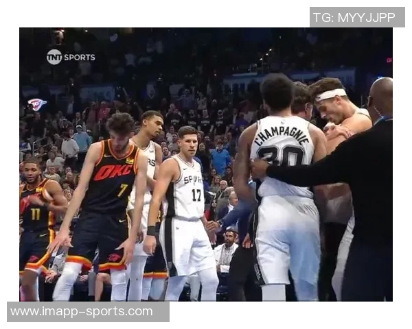 文班亚马谈雷霆主场氛围与欧洲对比感受深刻