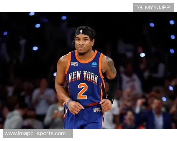 三球本赛季表现下滑愿意离队场均216分69板96助命中率创生涯新低